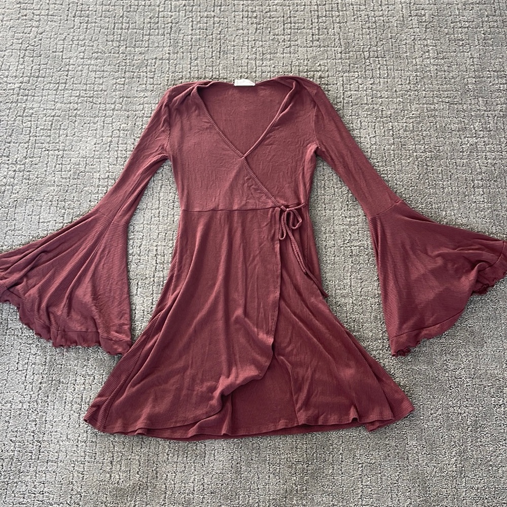 Bell sleeve dress